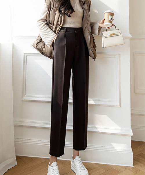 Grandeir(グランディール)の「センタープレス テーパード パンツ(その他パンツ・レディース・ブラック/ブラウン・M)」の10枚目の写真