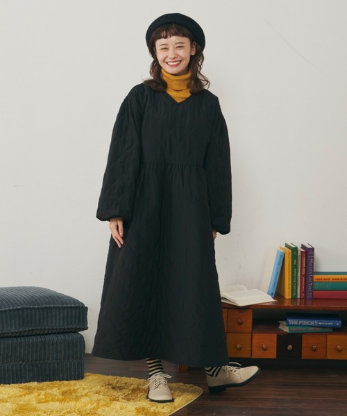 MERLOT（メルロー）の「ダイヤキルト中綿ワンピース（ワンピース・レディース・ブラック/カーキ/ピンク・FREE）」の4枚目の写真