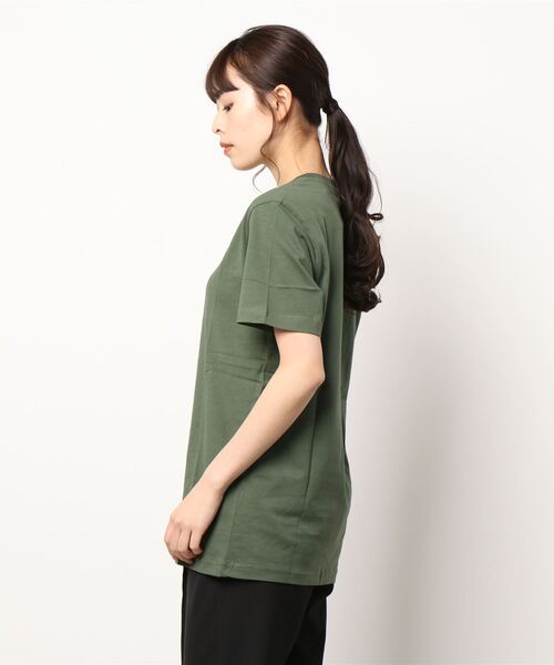 GIORDANO（ジョルダーノ）の「[GIORDANO] コットンクルーネック半袖Tシャツ (ユニセックス）（Tシャツ/カットソー・レディース・ホワイト/ブラック/ブラウン/ブルー/グリーン/イエロー/レッド・SMALL/LARGE/MEDIUM/X-LARGE）」の8枚目の写真