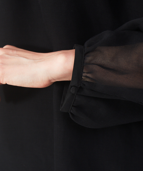 qualite（カリテ）の「【セットアップ対応】オーガンジーギャザーブラウス（シャツ/ブラウス・レディース・ブラック/ライトベージュ・フリー）」の15枚目の写真