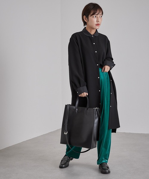 ear PAPILLONNER（イアパピヨネ）の「【牛革】口元スタッズトートバッグ　Lサイズ（トートバッグ・レディース・ブラック/グレー・FREE）」の3枚目の写真