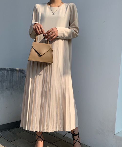 美品♡レア✨VALDI バルディ　ロングワンピース　プリーツ　ティアード　総柄 セール】総柄プリーツロングワンピース（ワンピース）｜Didot