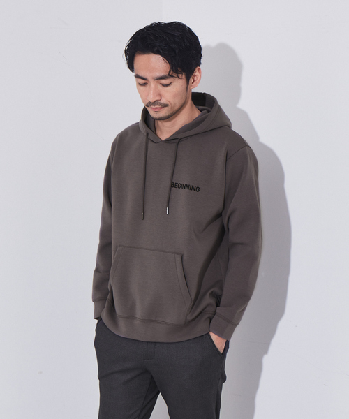 ABAHOUSE GRAY(アバハウスグレイ)の「シルキー ダンボール ロゴ プルオーバー パーカー(パーカー・メンズ・ホワイト/チャコールグレー/グリーン/グレイッシュベージュ・46/48)」の3枚目の写真