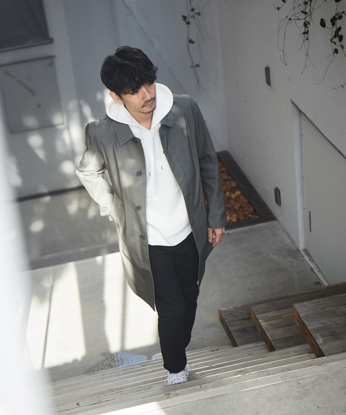 ABAHOUSE GRAY(アバハウスグレイ)の「シルキー ダンボール ロゴ プルオーバー パーカー(パーカー・メンズ・ホワイト/チャコールグレー/グリーン/グレイッシュベージュ・46/48)」の18枚目の写真