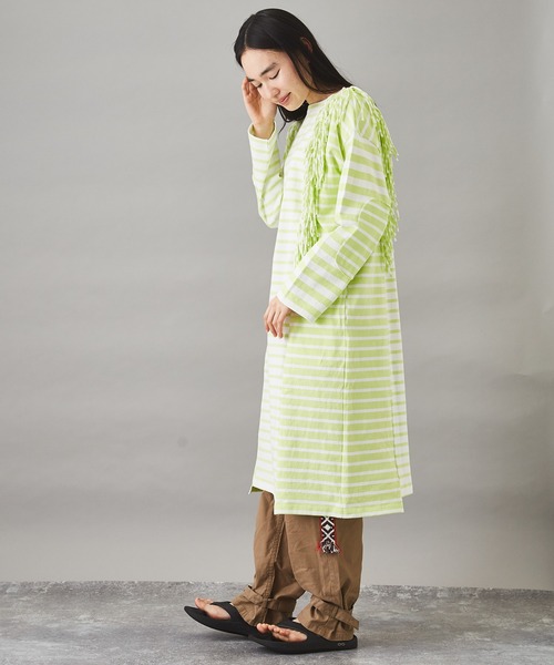 TOBILA（トビラ）の「ミックスボーダー リメイク バスクＴシャツワンピース（ワンピース・レディース・ブラック/ライム/ブルー・M）」の11枚目の写真