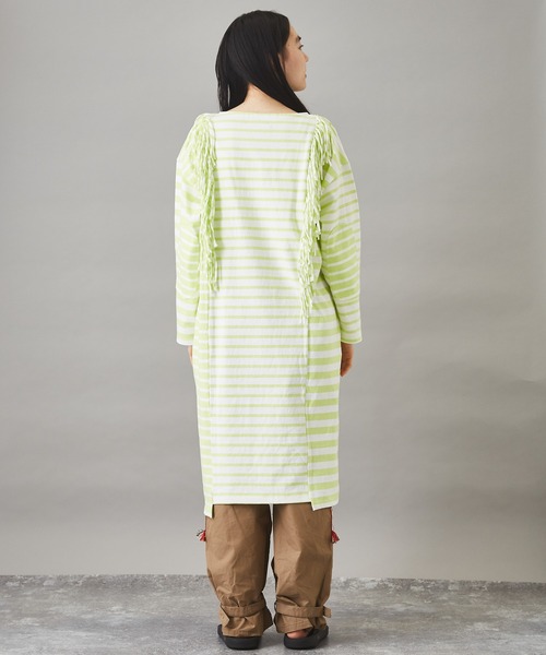 TOBILA（トビラ）の「ミックスボーダー リメイク バスクＴシャツワンピース（ワンピース・レディース・ブラック/ライム/ブルー・M）」の12枚目の写真