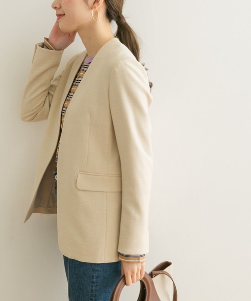 URBAN RESEARCH（アーバンリサーチ）の「ノーカラージャケット（その他アウター・レディース・ベージュ/ネイビー・38/36）」の5枚目の写真