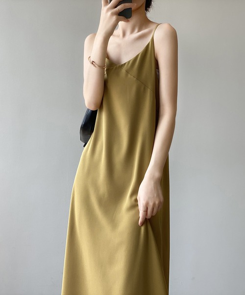 aimoha（アイモハ）の「サテンキャミソールワンピース（ワンピース・レディース・ブラック/グリーン・MEDIUM/LARGE）」の5枚目の写真