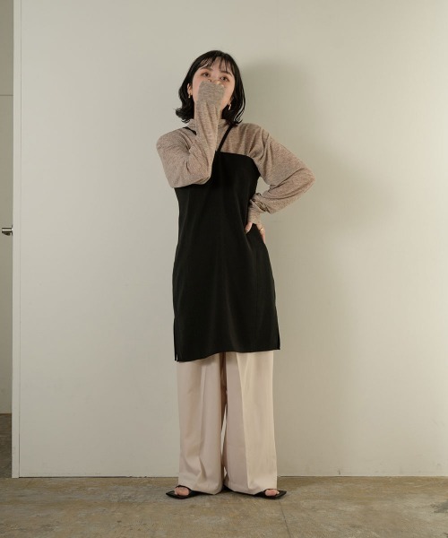 lawgy(ラウジー)の「V neck strap medium cami(キャミソール・レディース・ライトベージュ/ブラック・FREE)」の14枚目の写真