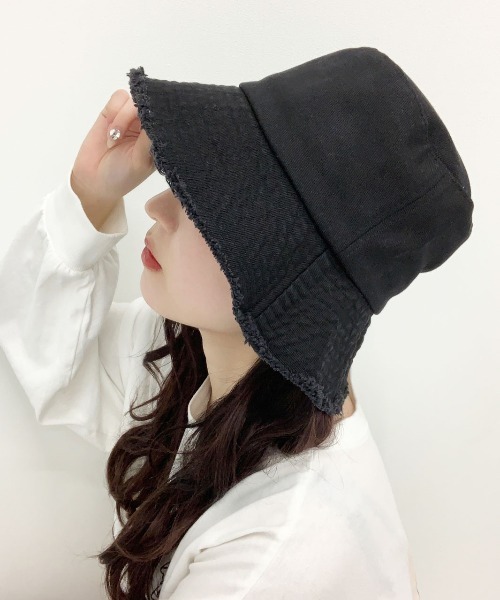 PairPair（ペアペア）の「フリンジバケハ(ユニセックス)（ハット・レディース・ブラック/パープル/グリーン/アイボリー・フリー）」の3枚目の写真