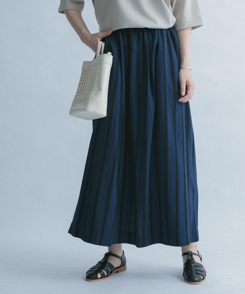 FORK&SPOON(フォークアンドスプーン)の「FORK&SPOON サテンストライプスカート(スカート・レディース・ブルー系その他/ホワイト系その他・ONE)」の1枚目の写真