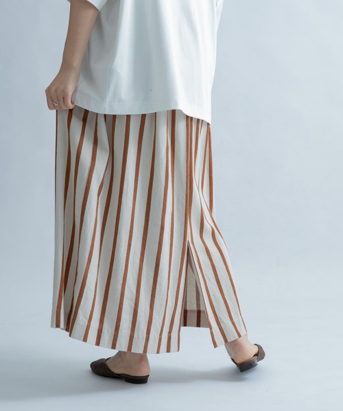FORK&SPOON(フォークアンドスプーン)の「FORK&SPOON サテンストライプスカート(スカート・レディース・ブルー系その他/ホワイト系その他・ONE)」の11枚目の写真