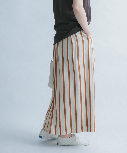 FORK&SPOON(フォークアンドスプーン)の「FORK&SPOON サテンストライプスカート(スカート・レディース・ブルー系その他/ホワイト系その他・ONE)」の5枚目の写真