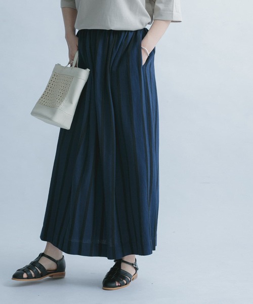 FORK&SPOON(フォークアンドスプーン)の「FORK&SPOON サテンストライプスカート(スカート・レディース・ブルー系その他/ホワイト系その他・ONE)」の22枚目の写真