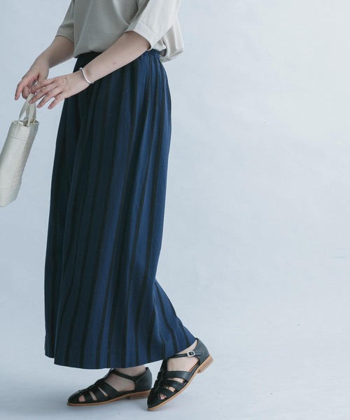 FORK&SPOON(フォークアンドスプーン)の「FORK&SPOON サテンストライプスカート(スカート・レディース・ブルー系その他/ホワイト系その他・ONE)」の18枚目の写真