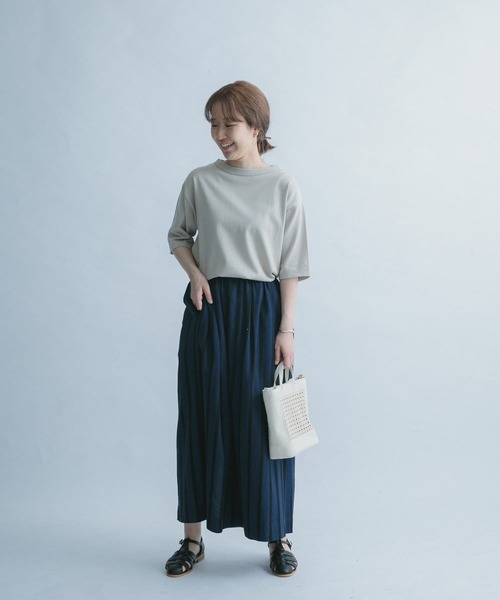 FORK&SPOON(フォークアンドスプーン)の「FORK&SPOON サテンストライプスカート(スカート・レディース・ブルー系その他/ホワイト系その他・ONE)」の3枚目の写真