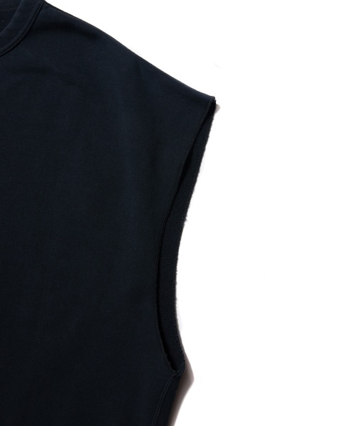 COOTIE PRODUCTIONS（クーティープロダクションズ）の「Sulfur Dyed Cut Off Sleeve Less Sweatshirt（ベスト・メンズ・ブラック・MEDIUM/LARGE）」の6枚目の写真