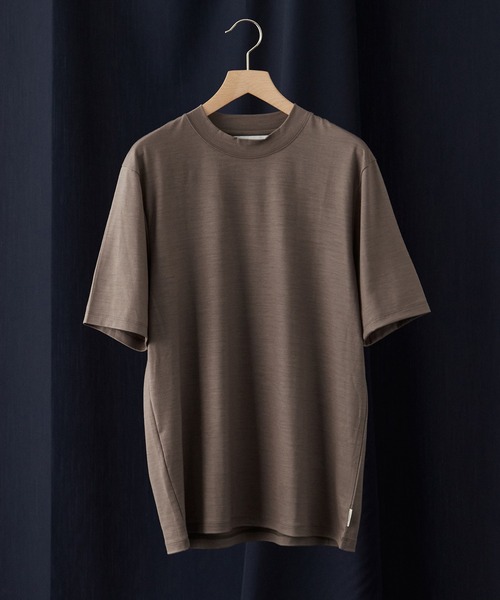 EDIFICE(エディフィス)の「【REDA / レダ】モックネック ウールTシャツ(Tシャツ/カットソー・メンズ・ブラック/ネイビー/グレー/カーキ/イエロー/ホワイト/チャコールグレー・MEDIUM/LARGE)」の4枚目の写真