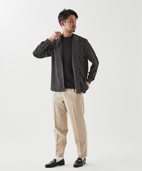 EDIFICE(エディフィス)の「【REDA / レダ】モックネック ウールTシャツ(Tシャツ/カットソー・メンズ・ブラック/ネイビー/グレー/カーキ/イエロー/ホワイト/チャコールグレー・MEDIUM/LARGE)」の8枚目の写真