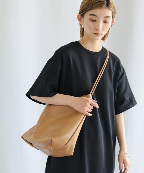 select MOCA（セレクトモカ）の「フェイクレザーノットハンドルミドルバッグ（ハンドバッグ・レディース・ブラック/ベージュ・FREE）」の8枚目の写真