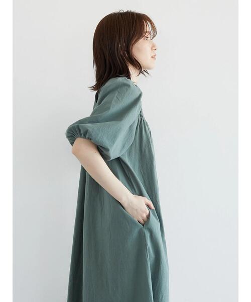 Sugar spoon(シュガースプーン)の「・SUGAR SPOON シャーリングワンピ(ワンピース・レディース・ベージュ/カーキ・FREE)」の11枚目の写真