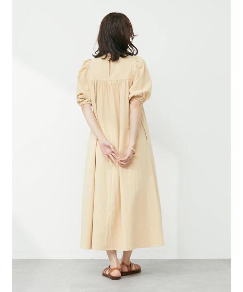 Sugar spoon(シュガースプーン)の「・SUGAR SPOON シャーリングワンピ(ワンピース・レディース・ベージュ/カーキ・FREE)」の19枚目の写真