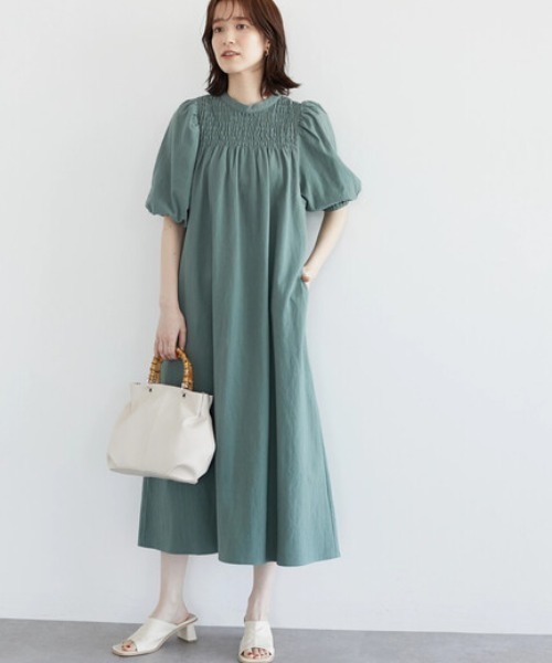 Sugar spoon(シュガースプーン)の「・SUGAR SPOON シャーリングワンピ(ワンピース・レディース・ベージュ/カーキ・FREE)」の2枚目の写真