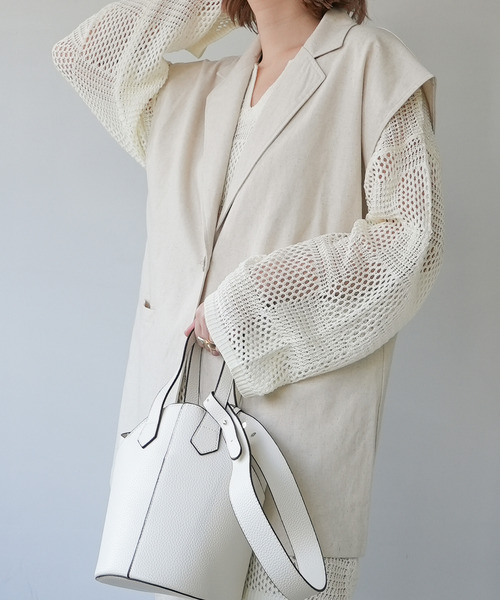 c.u.l（シーユーエル）の「【c.u.l:w】リネンライク テーラードベスト culwd22ss001（ベスト・レディース・ブラック/ベージュ/アイボリー・FREE）」の2枚目の写真