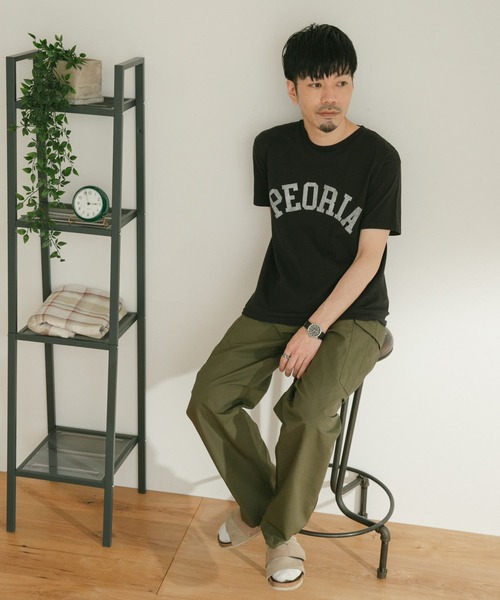 ITEMS URBANRESEARCH（アイテムズ アーバンリサーチ）の「『別注』SCREEN STARS×ITEMS　カスレプリント レタードTシャツ（Tシャツ/カットソー・メンズ・グレー系その他/ブラック/ホワイト・LARGE/MEDIUM）」の19枚目の写真