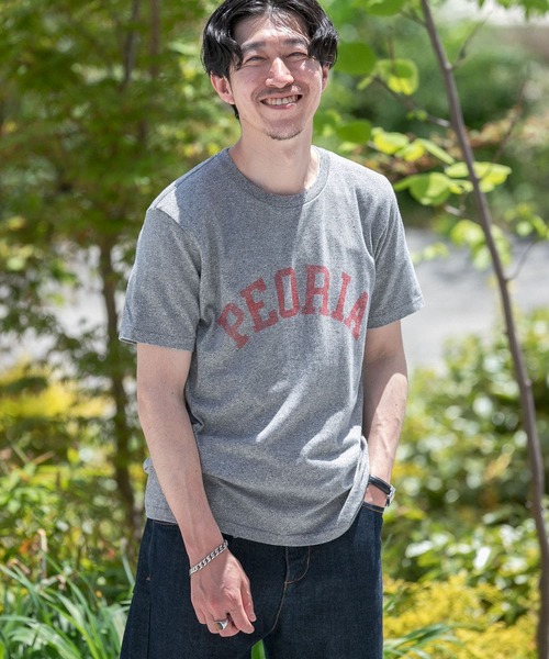 ITEMS URBANRESEARCH（アイテムズ アーバンリサーチ）の「『別注』SCREEN STARS×ITEMS　カスレプリント レタードTシャツ（Tシャツ/カットソー・メンズ・グレー系その他/ブラック/ホワイト・LARGE/MEDIUM）」の20枚目の写真