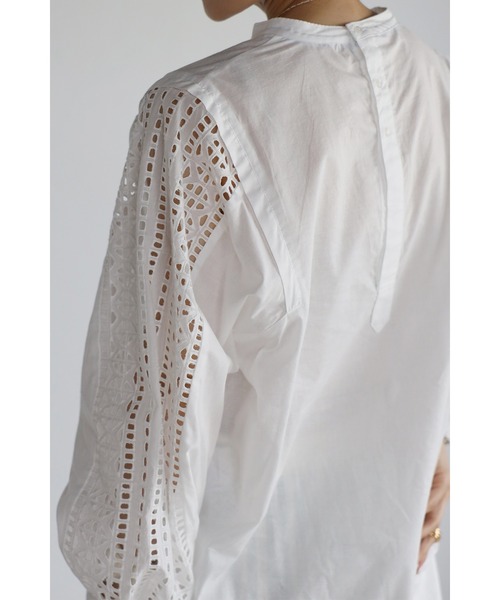 Bonjour Sagan（ボンジュールサガン）の「ショルダータックレースブラウス（シャツ/ブラウス・レディース・オフホワイト/ブラック・FREE）」の12枚目の写真