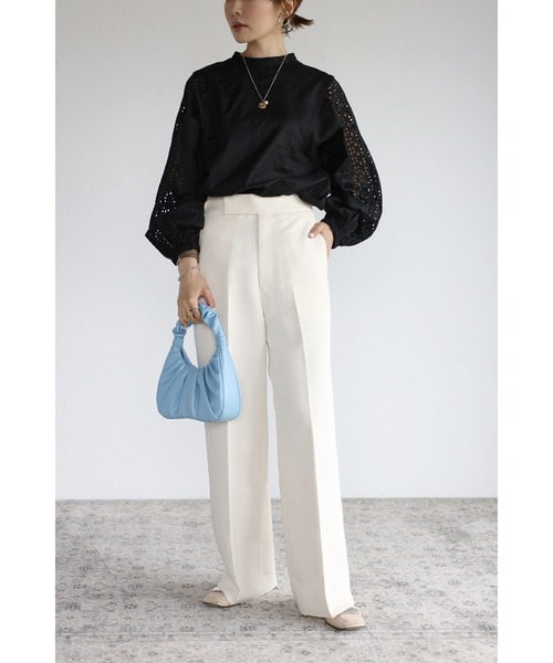 Bonjour Sagan（ボンジュールサガン）の「ショルダータックレースブラウス（シャツ/ブラウス・レディース・オフホワイト/ブラック・FREE）」の13枚目の写真