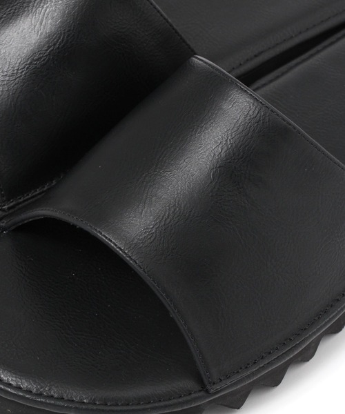 niko and...（ニコアンド）の「フェイクレザースライドサンダル（サンダル・メンズ・ブラック/ベージュ・MEDIUM/LARGE）」の18枚目の写真