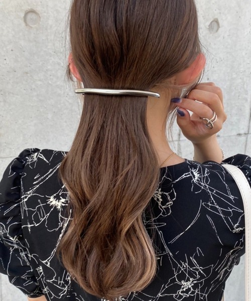apres jour mignon(アプレジュールミニョン)の「【apresjour mignon×ARIAZ】メタルバーバレッタ(バレッタ/ヘアクリップ・レディース・シルバー/ゴールド・ONESIZE)」の9枚目の写真
