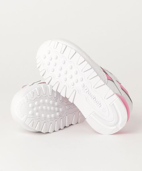 Reebok(リーボック)の「クラシックレザー ステップン フラッシュ / CLASSIC LEATHER Step 'n' Flash(スニーカー・キッズ・ホワイト×ネイビー/ホワイト×ピンク・13.0cm/14.0cm/12cm/16.0cm/15.0cm)」の9枚目の写真