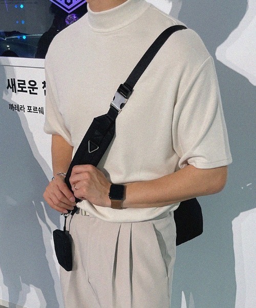 ASCLO(エジュクロ)の「ASCLO High Neck Short Sleeve T Shirt(Tシャツ/カットソー・メンズ・ブラック/アイボリー/ダークブルー・FREE)」の11枚目の写真
