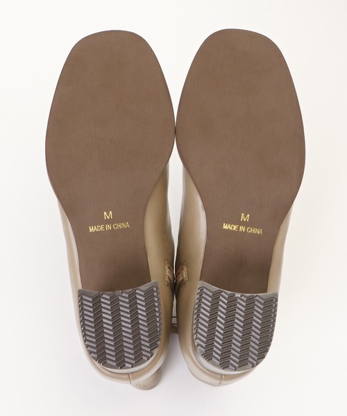 ikka（イッカ）の「ストレッチセンターシームハーフブーツ（ブーツ・レディース・オフホワイト/ブラック/ベージュ・M/L）」の11枚目の写真