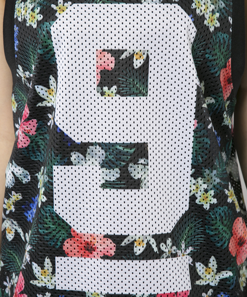 X-girl(エックスガール)の「【SEDA6月号掲載】MESH TANK TOP(タンクトップ・レディース・マルチ/ネイビー/ライトブルー・MEDIUM/SMALL)」の5枚目の写真