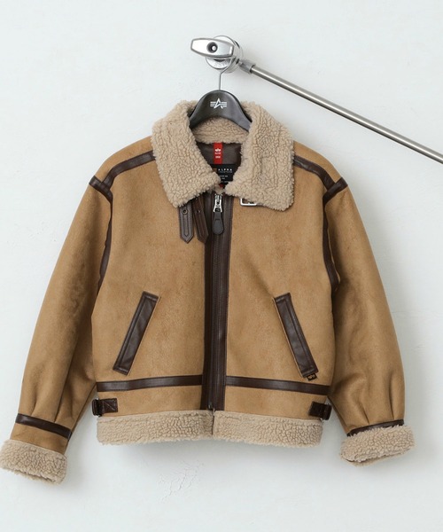 Alpha Industries（アルファインダストリーズ）の「B-3フェイクムートン ショートブルゾン（ブルゾン・レディース・ベージュ/アイボリー/ブラック・SMALL/MEDIUM）」の6枚目の写真