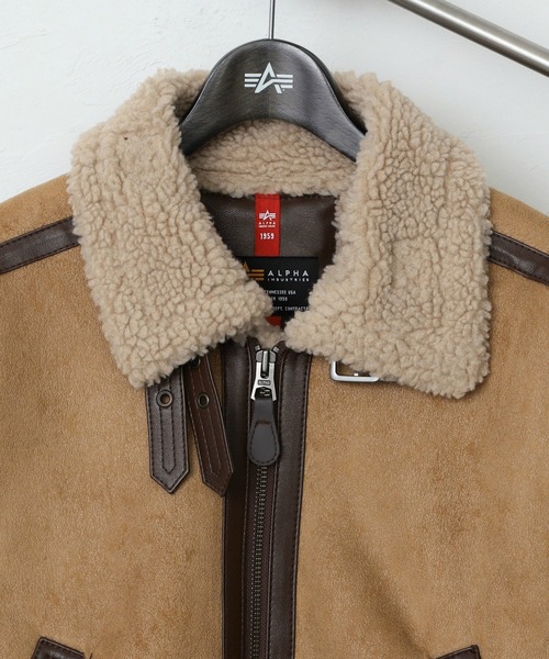 Alpha Industries（アルファインダストリーズ）の「B-3フェイクムートン ショートブルゾン（ブルゾン・レディース・ベージュ/アイボリー/ブラック・SMALL/MEDIUM）」の8枚目の写真