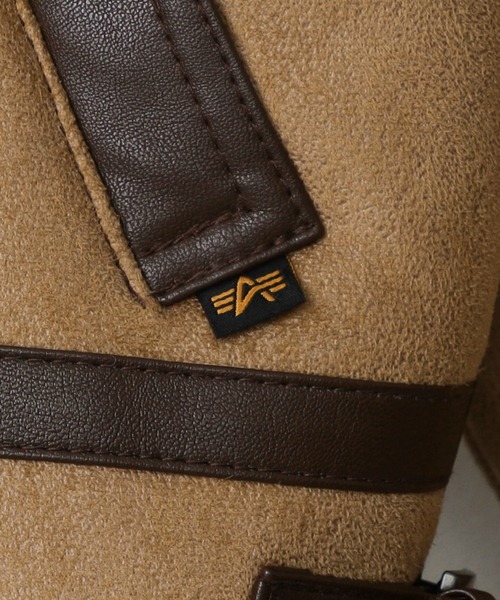 Alpha Industries（アルファインダストリーズ）の「B-3フェイクムートン ショートブルゾン（ブルゾン・レディース・ベージュ/アイボリー/ブラック・SMALL/MEDIUM）」の10枚目の写真