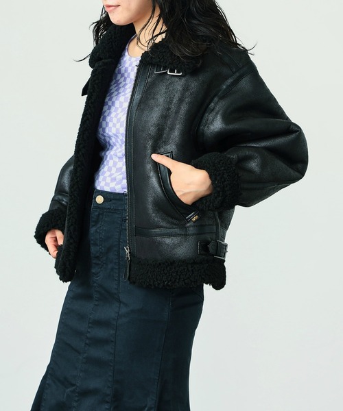 Alpha Industries（アルファインダストリーズ）の「B-3フェイクムートン ショートブルゾン（ブルゾン・レディース・ベージュ/アイボリー/ブラック・SMALL/MEDIUM）」の19枚目の写真