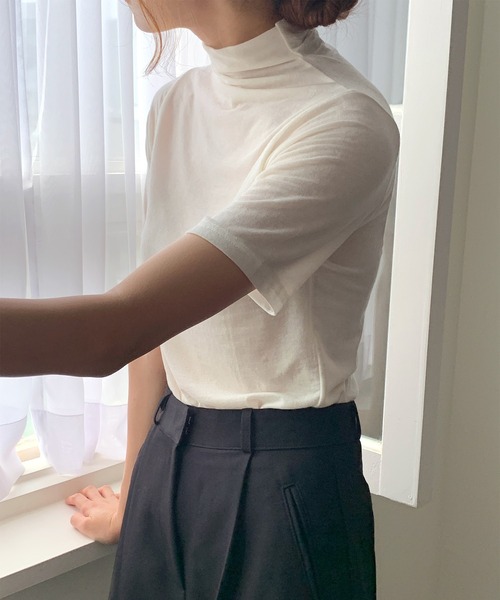 MUYMONA(ムイモナ)の「ハーフスリーブ ウールタートルトップ mmw22a002【MUYMONA】【2022AW】(Tシャツ/カットソー・レディース・ブラック/ベージュ/クリーム・FREE)」の6枚目の写真