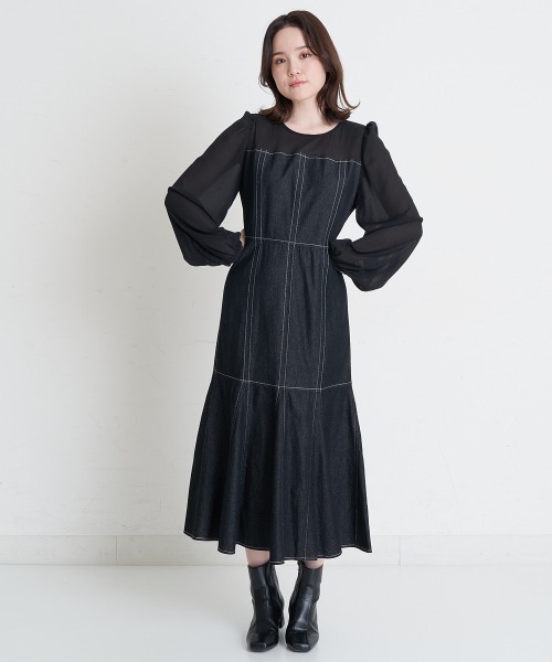 A de a.v.v（アードアー・ヴェ・ヴェ）の「襟付きシフォンドッキングデニムマーメイドワンピ―ス（ワンピース・レディース・ブルー/チャコールグレー・36/38）」の2枚目の写真