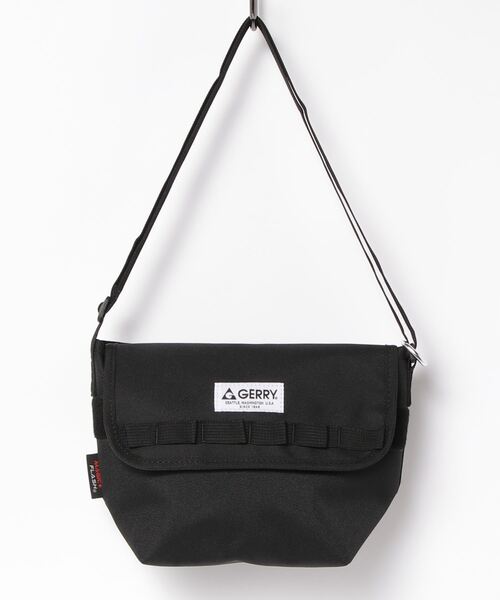 MASSIVE STORE（マッシブストア）の「【GERRY/ジェリー】MAGIC FLASH カブセショルダー（ショルダーバッグ・メンズ・ベージュ/グレー/ブラック・FREE）」の2枚目の写真