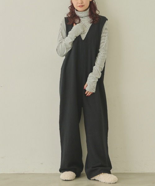 MERLOT（メルロー）の「ニットロンパース（サロペット/オーバーオール・レディース・ブラウン/ナチュラル/ブラック・FREE）」の4枚目の写真