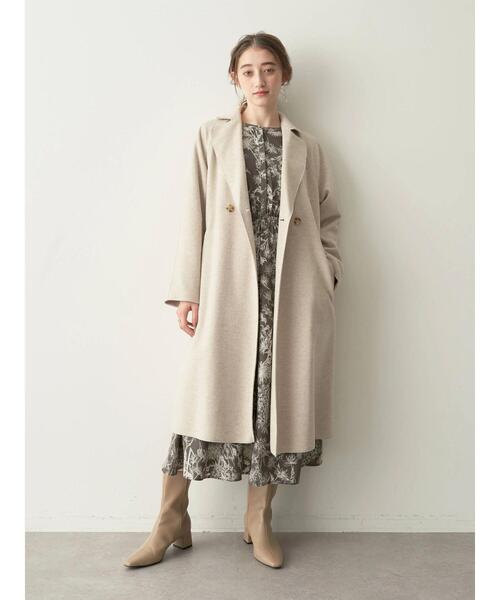 YECCA VECCA（イェッカヴェッカ）の「ライトニットビーバートレンチコート（トレンチコート・レディース・ベージュ/オレンジ/モカ・FREE）」の8枚目の写真