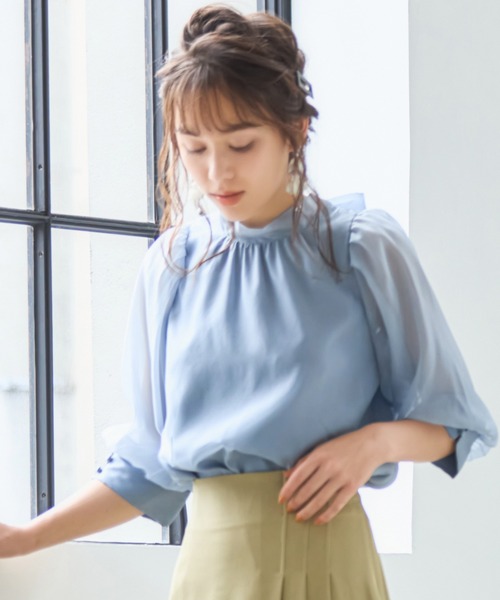 DRESS PLUS(ドレスプラス)の「ブラウス リボンカラー 七分袖 シアー素材 裏地付き(シャツ/ブラウス・レディース・グレイッシュブルー/ブラック/アイボリー/スモークピンク/グリーン・M/L)」の4枚目の写真