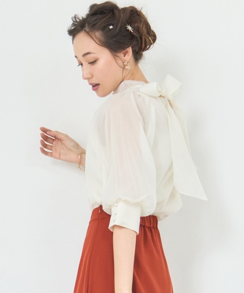 DRESS PLUS(ドレスプラス)の「ブラウス リボンカラー 七分袖 シアー素材 裏地付き(シャツ/ブラウス・レディース・グレイッシュブルー/ブラック/アイボリー/スモークピンク/グリーン・M/L)」の20枚目の写真