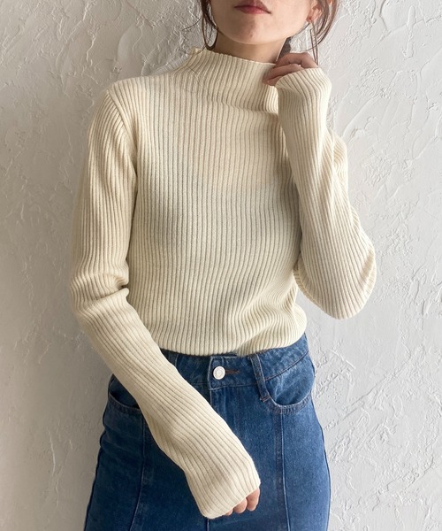 She's Closet（シーズクローゼット）の「プチハイネックタイト長袖リブニットプルオーバー（ニット/セーター・レディース・オフホワイト/グレー/ブラック/アイボリー/ミント/ベージュ/パープル/グリーン/スモークピンク/ブルー/マスタード/グレイッシュベージュ・M/L）」の3枚目の写真